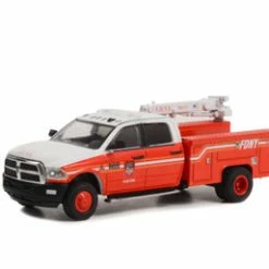 2018 Dodge Ram 3500 Dually Crane Truck, Red /White - Greenlight 46100D - 1/64 Scale Diecast Car